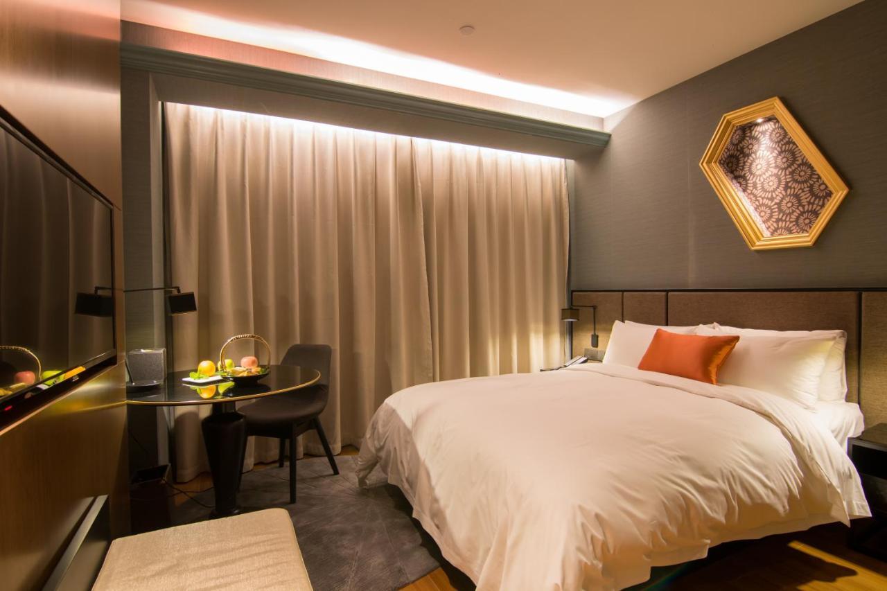 Yitel Premium Hotel Sanghaj Kültér fotó