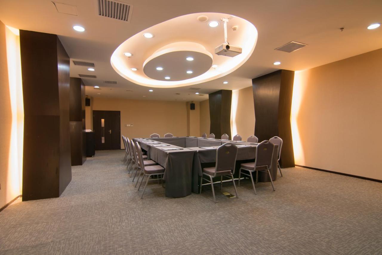 Yitel Premium Hotel Sanghaj Kültér fotó