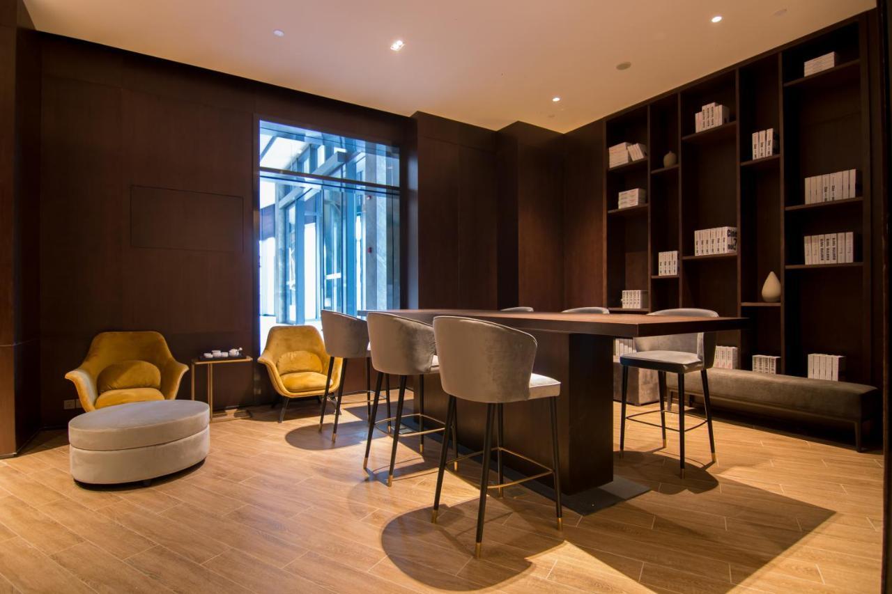 Yitel Premium Hotel Sanghaj Kültér fotó